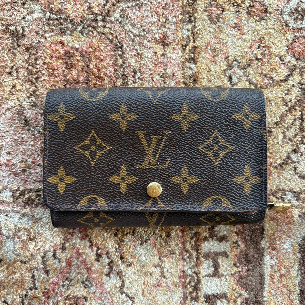 Louis Vuitton Brown Monogram Tresor Bi Fold Wallet